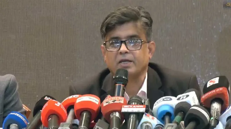 উপদেষ্টারা কেউ দেশ ছাড়ছেন না: প্রেস সচিব