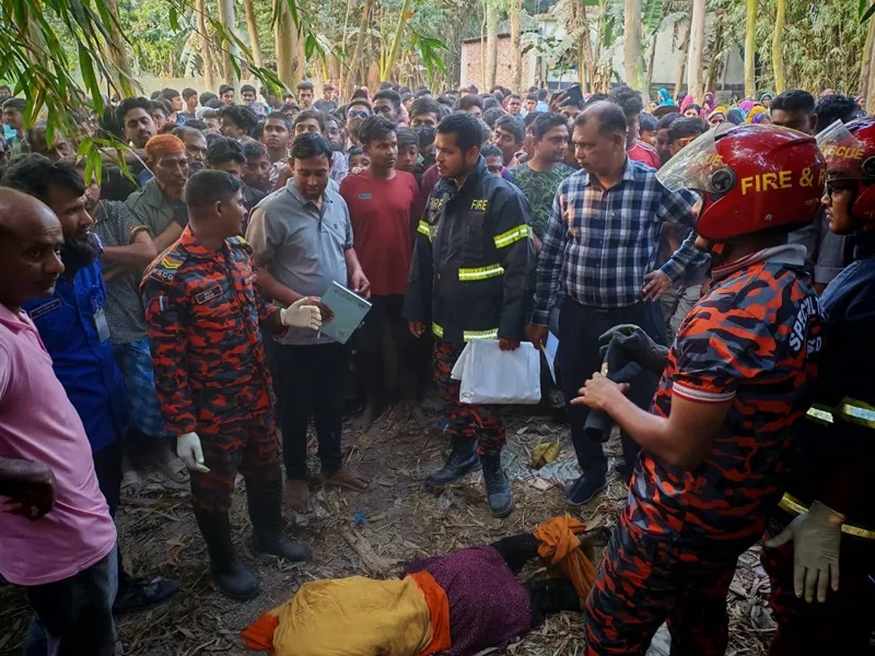 সেপটিক ট্যাংক থেকে স্কুলছাত্রীর মরদেহ উদ্ধার