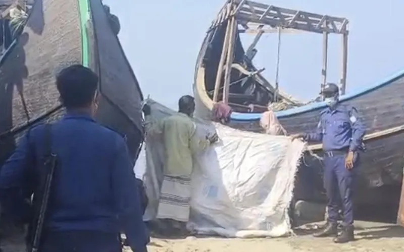 টেকনাফ সৈকতে মিললো তরুণ-তরুণীর মরদেহ