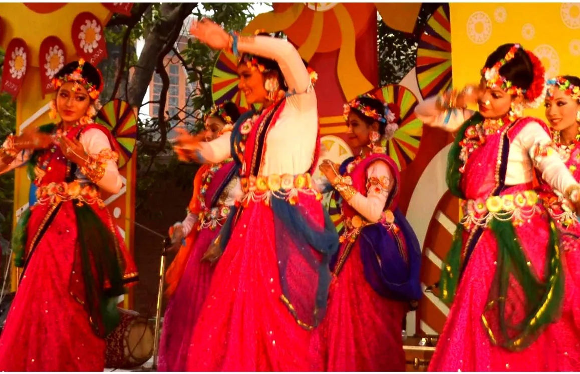 মুক্তিযুদ্ধ জাদুঘর চত্বরে শনিবার বসন্ত উৎসব