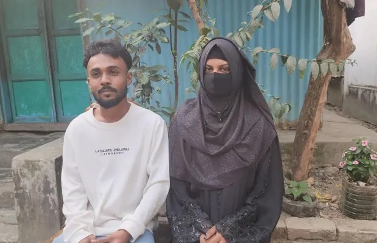 প্রেমের টানে শ্রীলঙ্কান তরুণী ফেনীতে, ইসলাম গ্রহণ করে বিয়ে