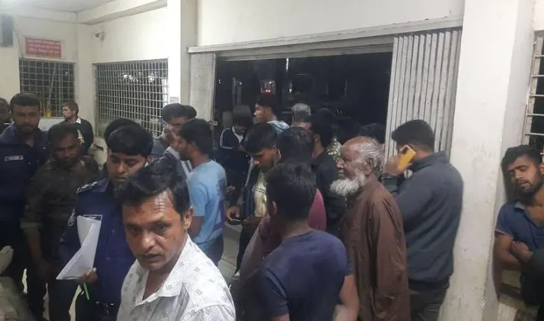 একজনকে বাঁচাতে গিয়ে বিদ্যুৎস্পর্শে নিহত ২