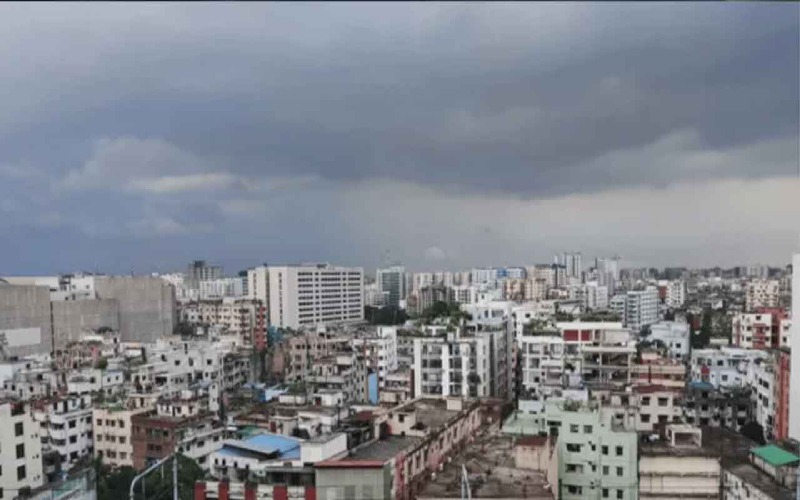 ঢাকায় আংশিক মেঘলা আকাশ, বাড়বে দিনের তাপমাত্রা