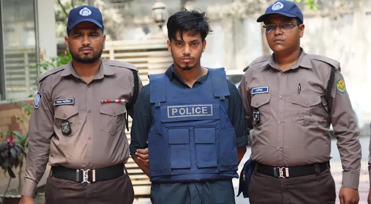 সাইকেলে চড়ে খণ্ডিত লাশের দেহাংশ ছড়িয়ে দেয় শাহীন