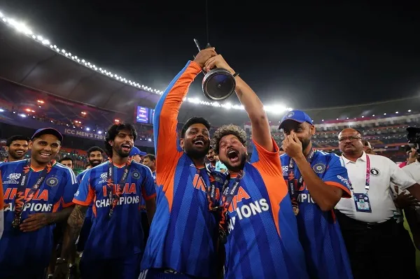 পাঁচ বিশ্বকাপজয়ী দলকে সম্মাননা দেবে ভারতের ক্রিকেট বোর্ড