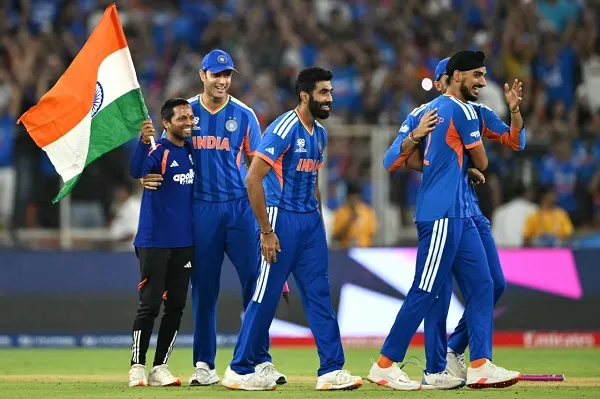 ইতিহাস গড়ে টানা দ্বিতীয়বার বিশ্বচ্যাম্পিয়ন ভারত