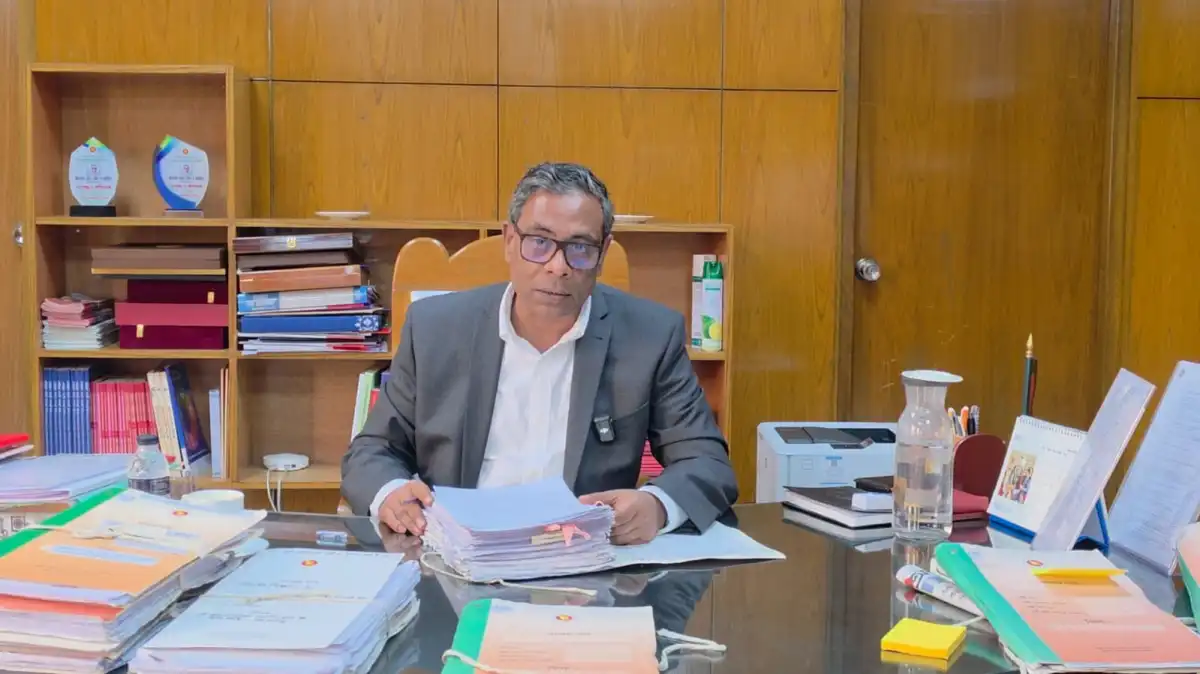 ‘ভুয়া ডাক্তার তৈরির কারখানা’ বন্ধের হুঁশিয়ারি স্বাস্থ্য প্রতিমন্ত্রীর