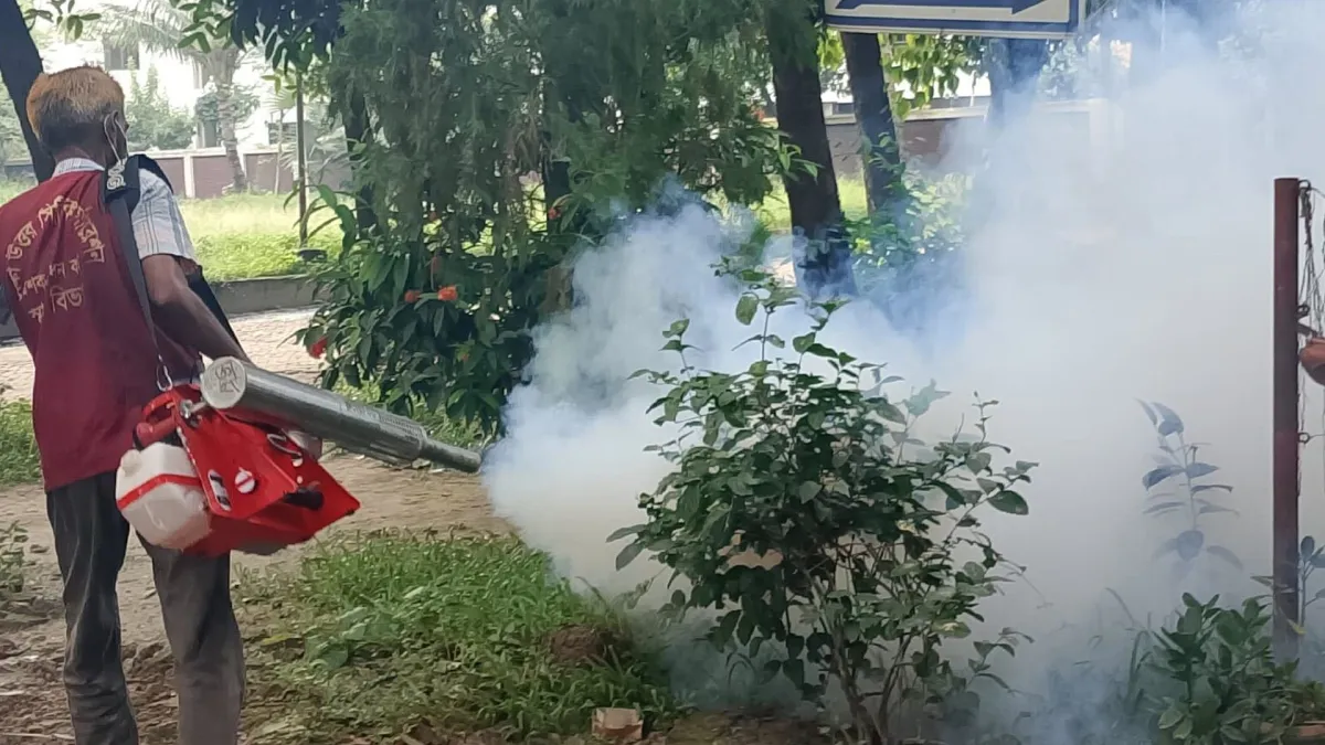 ডেঙ্গু নিয়ন্ত্রণে ঢাকা উত্তর সিটিতে মশক নিধন কার্যক্রম শুরু