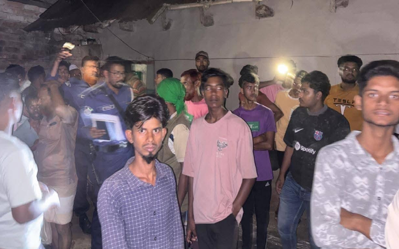 জয়পুরহাটে ছেলের হাতে বাবা খুন