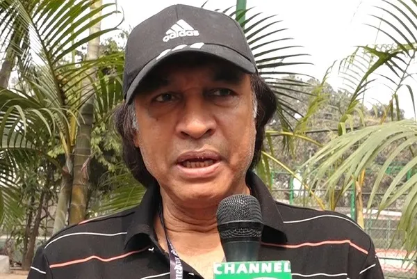 প্রবাসী ফুটবলাররাও আমাদেরই সন্তান: মানিক