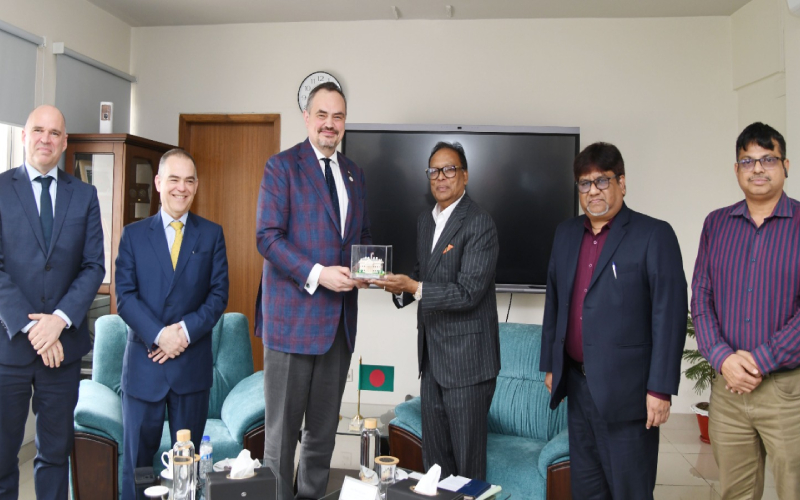 পারস্পরিক সহযোগিতা বৃদ্ধি নিয়ে তথ্যপ্রযুক্তি মন্ত্রী ও মার্কিন রাষ্ট্রদূতের সাক্ষাৎ