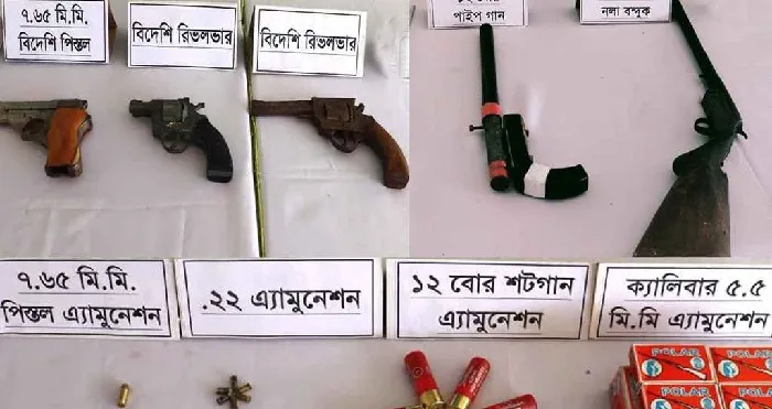 জামায়াত নেতার বাড়ি থেকে বিপুল অস্ত্র উদ্ধার