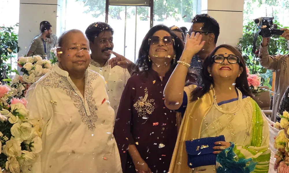 চ্যানেল আইতে লাল গালিচায় বরণ, আপ্লুত ববিতা
