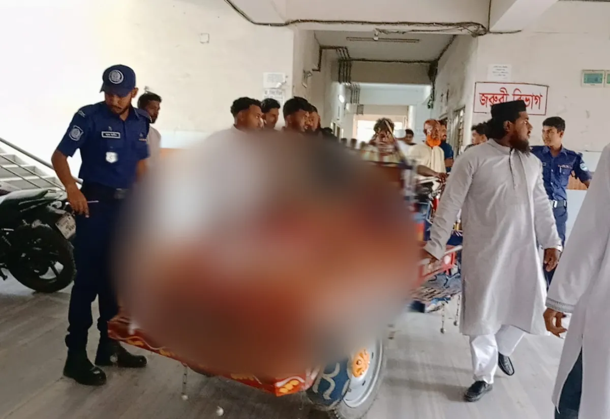 ঈদের দিন দ্রুতগতিতে মোটরসাইকেল চালিয়ে প্রাণ গেল তরুণের