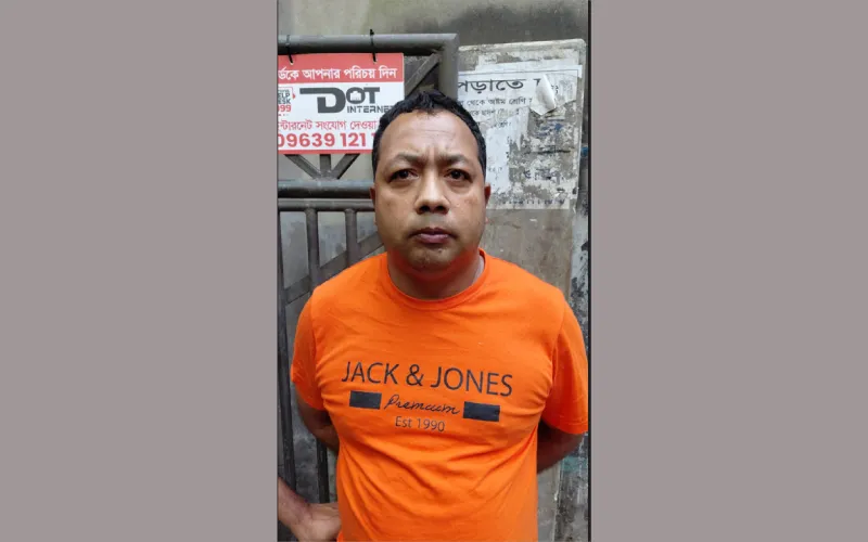 প্রধানমন্ত্রীর কার্যালয়ের কর্মকর্তা পরিচয়ে প্রতারণা, গ্রেপ্তার ১