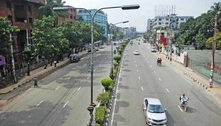 ঈদের ছুটিতে প্রায় ফাঁকা রাজধানী