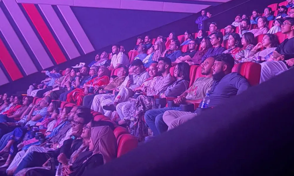 ‘পরাণ’-এর ইতিহাসের দিকেই যাচ্ছে ‘প্রেশার কুকার’!