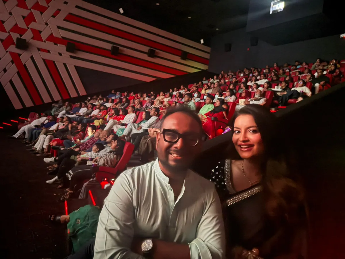 ‘প্রেশার কুকার’-এ মেতেছে দর্শক, সব শো হাউসফুল