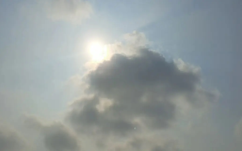 ঢাকায় মেঘলা আকাশ, তবে বৃষ্টির সম্ভাবনা নেই