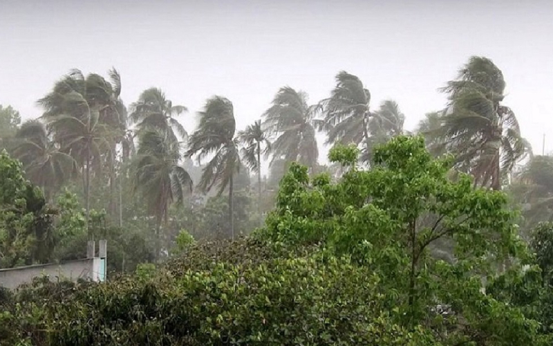 বঙ্গোপসাগরে নিম্নচাপ, সারাদেশে ভারি বৃষ্টির আভাস