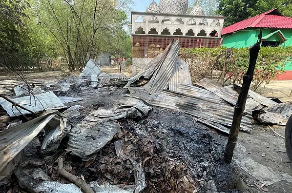 কুষ্টিয়ায় দরবারে হামলা ও পীর হত্যার ঘটনায় ১৯ জন শনাক্ত