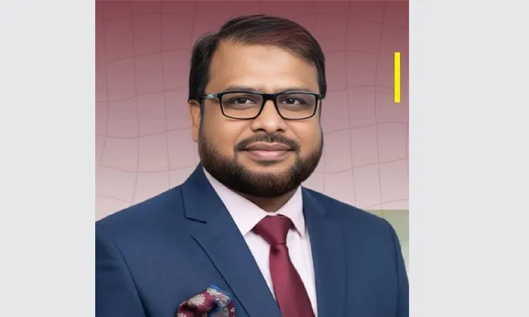 তেল নিতে গিয়ে ফিলিং স্টেশনে জামায়াতের এমপি অবরুদ্ধ, গাড়ি ভাঙচুর
