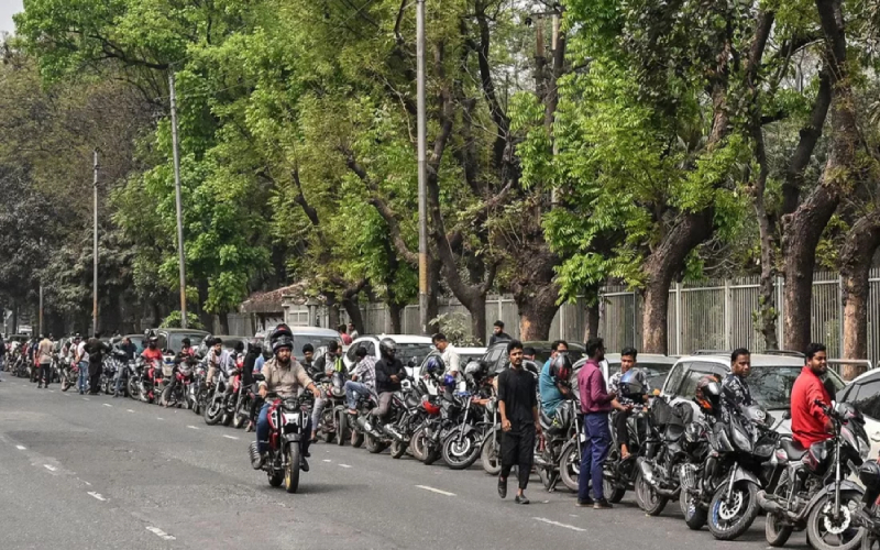 তেল-শূন্য প্রথম দেশ হওয়ার ঝুঁকিতে বাংলাদেশ