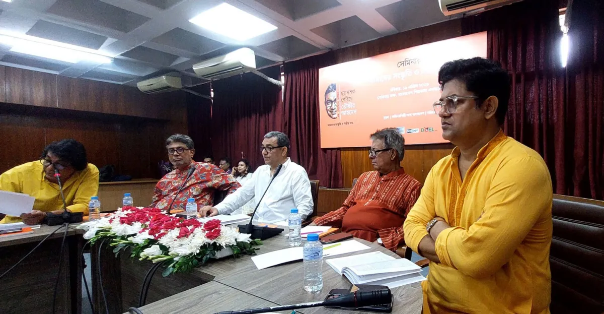 অভিনয়শিল্পীদের মিলনমেলায় মধ্যমণি তৌকীর