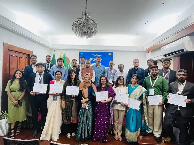 শ্রীলংকায় আন্তর্জাতিক ইয়ুথ রিসার্চ ক্যাম্পের অংশগ্রহণকারীরা. Channel i News - চ্যানেল আই নিউজ