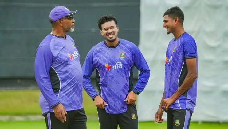 বাংলাদেশ ক্রিকেট দলের খেলোয়াড়রা অনুশীলনে মজা করছে. Channel i News - চ্যানেল আই নিউজ