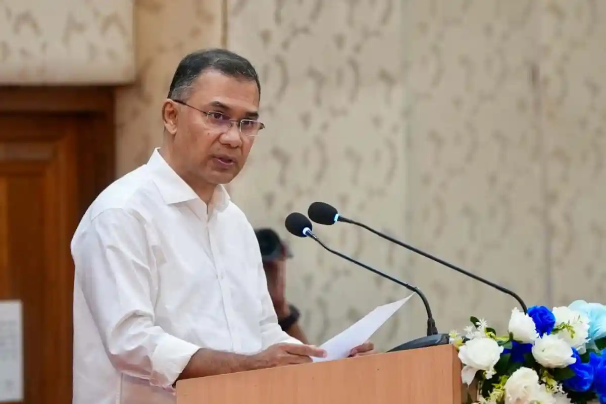 প্রধানমন্ত্রী উন্নয়ন ও মেধা ধরে রাখতে সরকারের পরিকল্পনা ব্যাখ্যা করছেন. Channel i News - চ্যানেল আই নিউজ