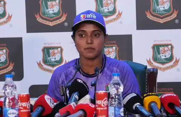 বাংলাদেশ নারী ক্রিকেটার সংবাদ সম্মেলনে মুখোমুখি সাংবাদিকরা. Channel i News - চ্যানেল আই নিউজ