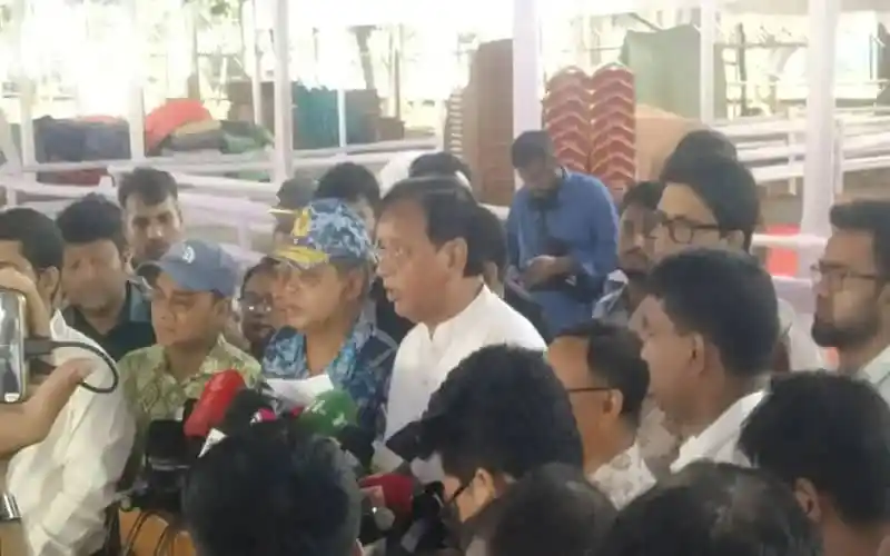 জনপ্রিয় ব্যক্তিত্বরা জাতীয় ঈদগাহে ঈদের প্রধান জামাতে অংশগ্রহণ করছেন।. Channel i News - চ্যানেল আই নিউজ