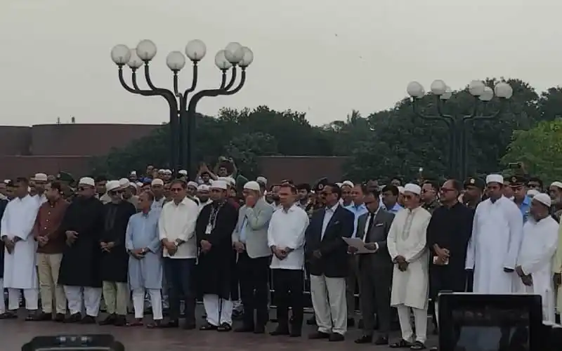 প্রধানমন্ত্রীর শ্রদ্ধা জানানো হচ্ছে সাবেক স্বাস্থ্য প্রতিমন্ত্রীর মরদেহে. Channel i News - চ্যানেল আই নিউজ