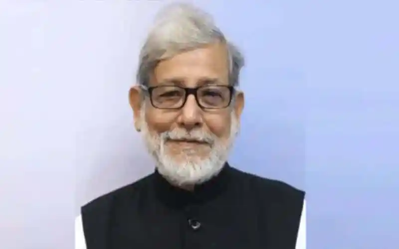 প্রাক্তন মন্ত্রী আসাদুজ্জামান নূর হাস্যোজ্জ্বল মুখে ছবি. Channel i News - চ্যানেল আই নিউজ