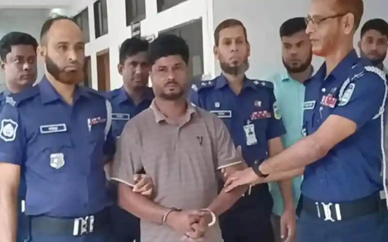 ময়মনসিংহের হালুয়াঘাটে জামাতার মৃত্যুদণ্ডের ঘটনায় পুলিশি সাক্ষাৎকার।. Channel i News - চ্যানেল আই নিউজ