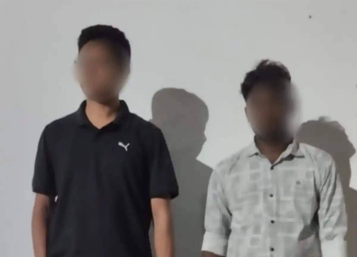 অপহৃত স্কুলছাত্রীকে উদ্ধার করে কক্সবাজারে নিয়ে আসা হয়েছে. Channel i News - চ্যানেল আই নিউজ