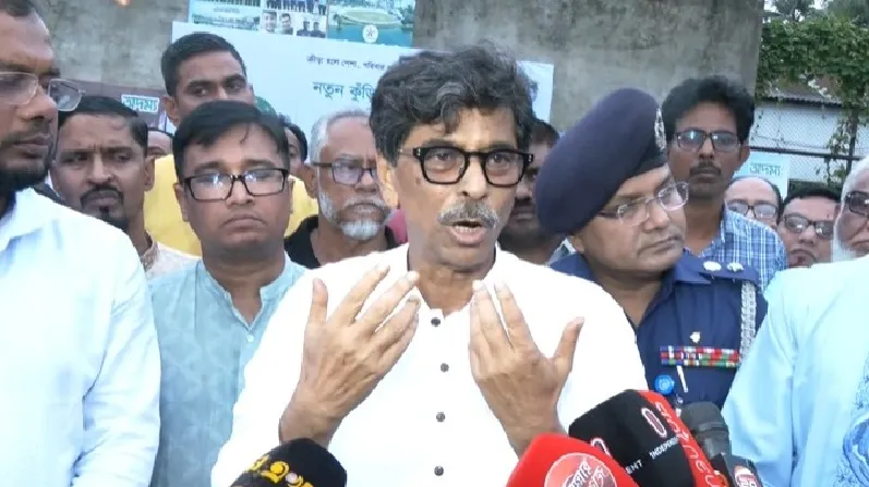 কৃষিমন্ত্রী হাওরে ক্ষতিগ্রস্ত কৃষকদের জন্য তহবিল বাড়ানোর ঘোষণা দেন. Channel i News - চ্যানেল আই নিউজ