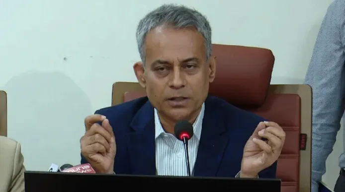 সড়কমন্ত্রী ঈদযাত্রায় ভ্রাম্যমাণ আদালত সম্পর্কে আলোচনা করছেন।. Channel i News - চ্যানেল আই নিউজ
