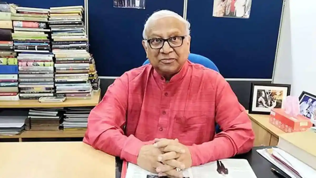 লাইফ সাপোর্টে বরেণ্য নাট্যব্যক্তিত্ব আতাউর রহমানের ছবি. Channel i News - চ্যানেল আই নিউজ
