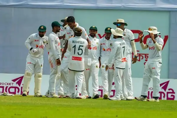 বাংলাদেশ ক্রিকেট দলের খেলোয়াড়রা মাঠে প্রস্তুত. Channel i News - চ্যানেল আই নিউজ
