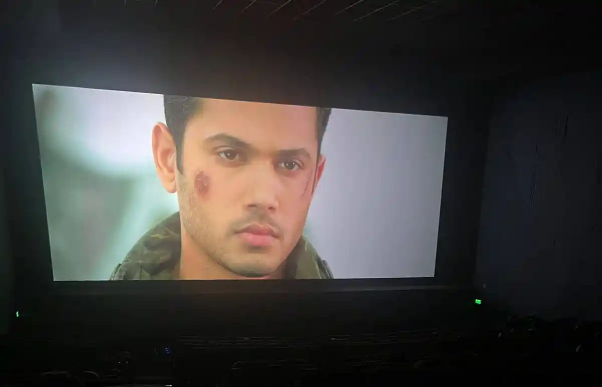 চলচ্চিত্রে একজন অভিনেতার মুখের close-up ছবি, চোখে গভীর ভাবনা।. Channel i News - চ্যানেল আই নিউজ