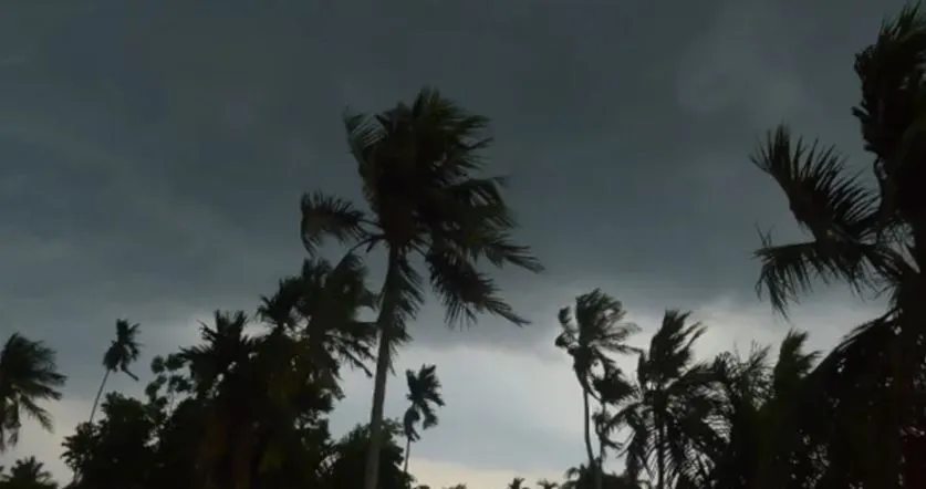 রাতে তিন অঞ্চলে ৮০ কিমি বেগে কালবৈশাখী ঝড়ের শঙ্কা