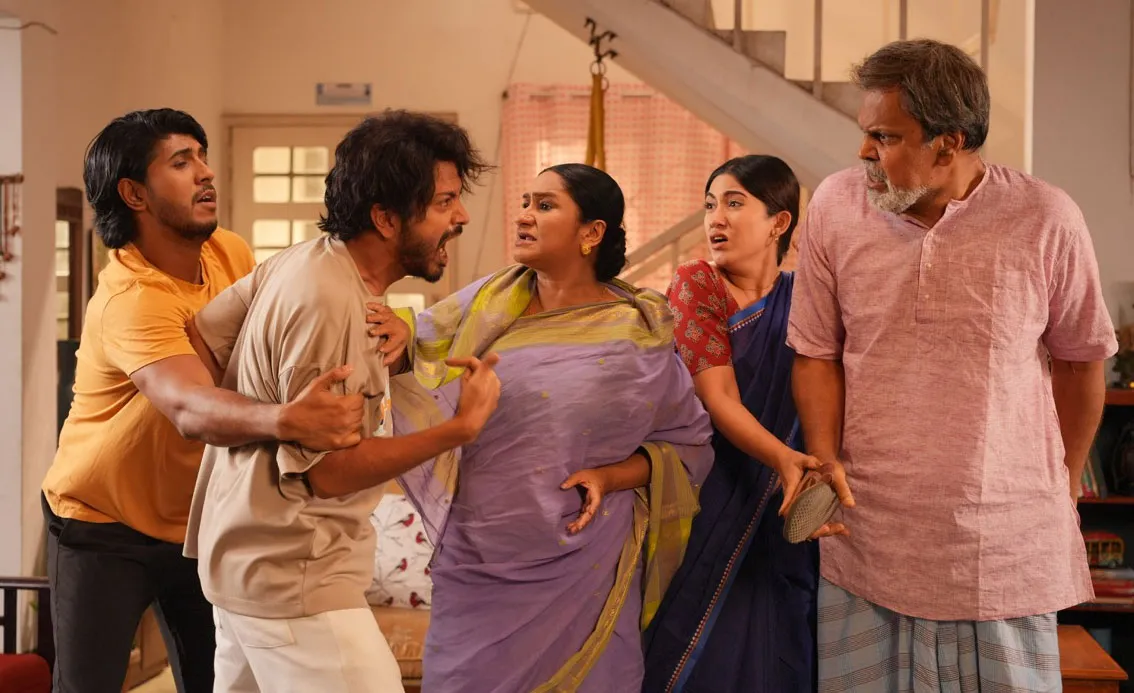 পারিবারিক টানাপোড়েনের গল্পে ঈদে ‘ওয়ারিশ’!
