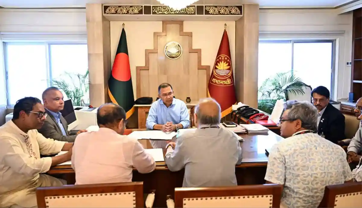 প্রধানমন্ত্রীর বৈঠক, দেশের উন্নয়ন ও প্রযুক্তি নিয়ে আলোচনা. Channel i News - চ্যানেল আই নিউজ