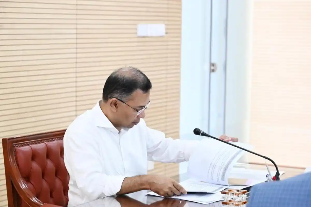 প্রধানমন্ত্রী বাস টার্মিনাল সরানোর নির্দেশ দেন. Channel i News - চ্যানেল আই নিউজ