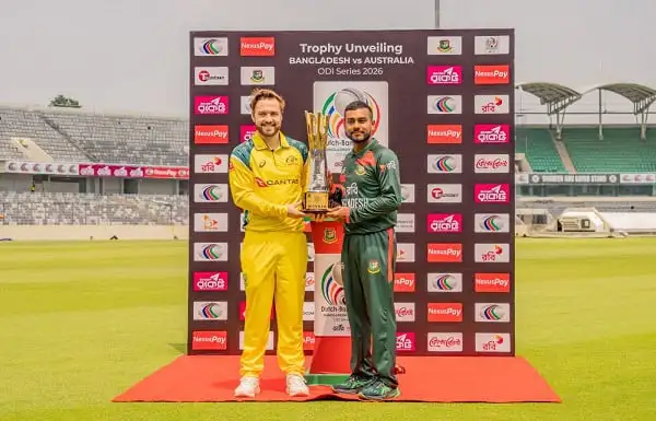 বাংলাদেশ ও অস্ট্রেলিয়া ক্রিকেট দলের খেলোয়াড়রা ট্রফি উন্মোচন অনুষ্ঠানে. Channel i News - চ্যানেল আই নিউজ