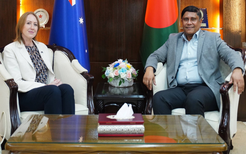 প্রধানমন্ত্রীর প্রতিরক্ষা উপদেষ্টার সঙ্গে অস্ট্রেলিয়ান হাইকমিশনারের সৌজন্য সাক্ষাৎ. Channel i News - চ্যানেল আই নিউজ