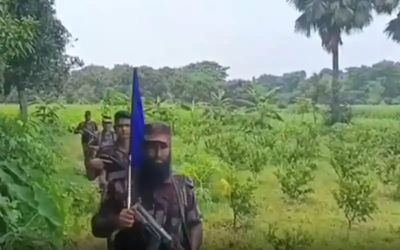 বিএসএফের পুশইনের চেষ্টা ব্যর্থ, বিজিবির বাধায় আটক ১১ জন. Channel i News - চ্যানেল আই নিউজ