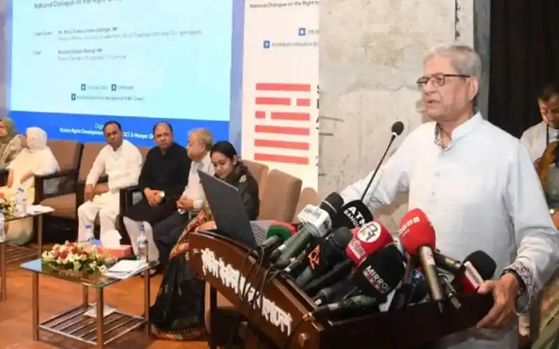 মির্জা ফখরুলের বক্তৃতা, বিভিন্ন সাংবাদিক ও অতিথি উপস্থিত. Channel i News - চ্যানেল আই নিউজ